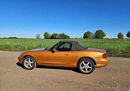 Mazda MX-5 MX-5 1.6i 16V