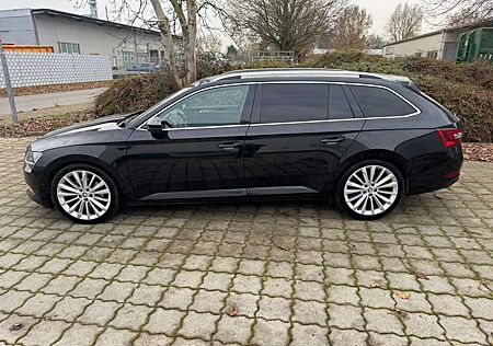 Skoda Superb Combi 2.0 TDI DSG Style