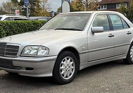 Mercedes-Benz C 180 gebraucht kaufen Mercedes-Benz C 180 C-Klasse Elegance