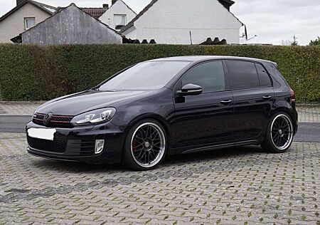 VW Golf GTI Volkswagen Golf 6 | 2.0 GTI | DSG