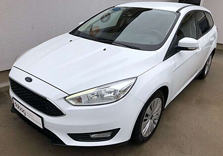 Ford Focus Turnier 1.0 Allwetter SHZ LHZ PDC