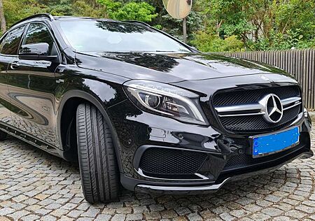 Mercedes-Benz GLA 45 AMG AMG GLA 45 4Matic AMG Speedshift 7G-DCT