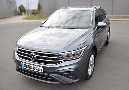 VW Tiguan Allspace Volkswagen 2.0 TDI DSG Life,7 Sitze,150 PS.