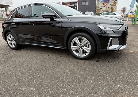 Audi A3 35 TFSI allstreet S tronic