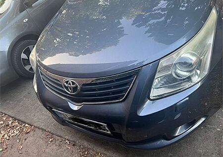 Toyota Avensis 2.2 D-4D Executive
