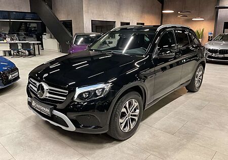 Mercedes-Benz GLC 250 GLC250d 4M Burmster AHK HuD Kamera LED Navi Pano