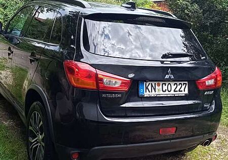 Mitsubishi ASX 2.2 DI-D 4WD Automatik Diamant Edition+