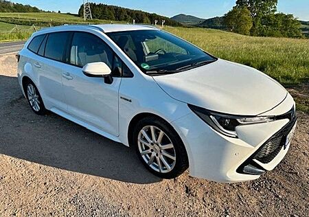 Toyota Corolla 2.0 Hybrid Touring SportsTeam Deutschland