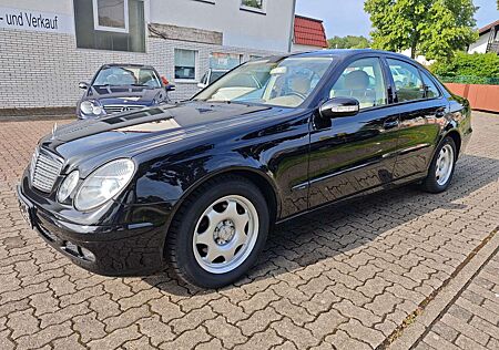 Mercedes-Benz E 200 84tkm, Navi, Bluetooth, Wifi-Hotspot,