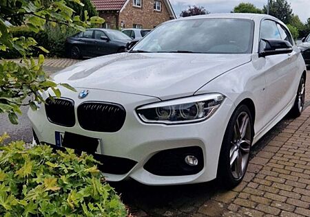 BMW 120d 120 xDrive Aut. M Sport / Harman Kardon