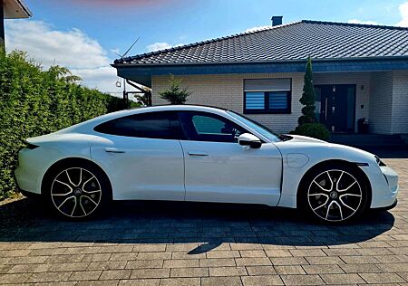 Porsche Taycan RS Spyder Design + Perf.batt. Plus + Pano