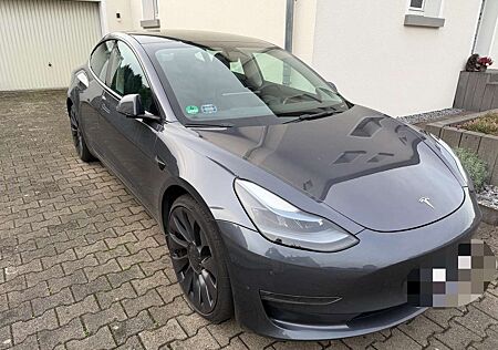 Tesla Model 3 Dual AWD Performance