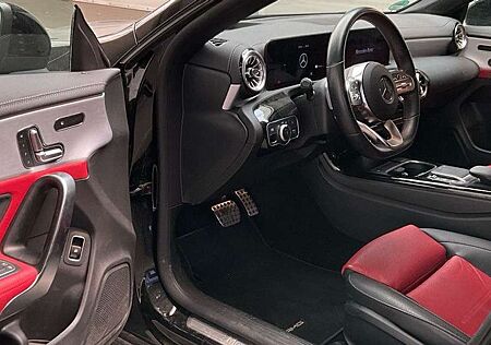 Mercedes-Benz CLA 250 Shooting AMG 19*HUD*Distro*Night*Memory*