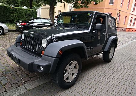 Jeep Wrangler Unlimited Sport Scheckheft Softtop Cabr