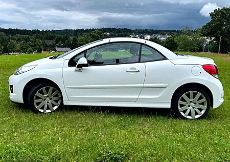 Peugeot 207 207CC 120 VTi Allure*2.Hand*Top gepflegt*8fach