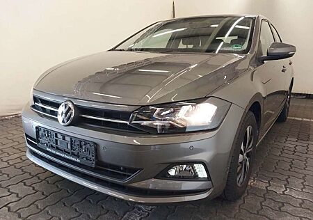 VW Polo Volkswagen Comfortline DSG SHZ