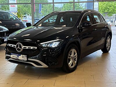 Mercedes-Benz GLA 180 MBUX*Navi*R.Cam*Teilleder*dig.Cockpit