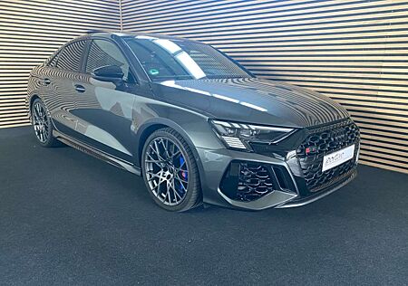 Audi RS3 Lim./performance Edition/1of300/Keramik/Pano