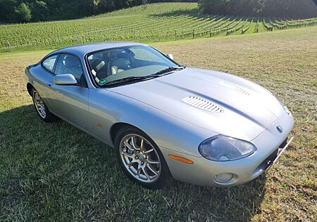 Jaguar XKR Coupe