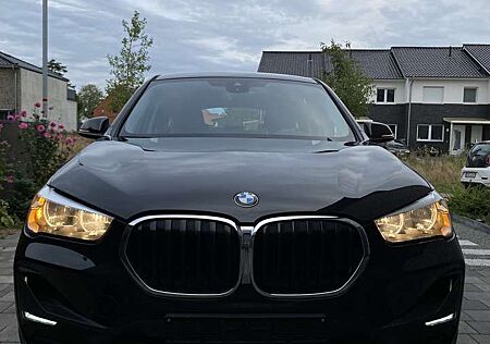 BMW X1 xDrive18d /Top Zustand/ 1 HAND!!!