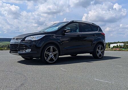 Ford Kuga +2.0+TDCi+4x4+Titanium