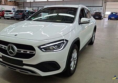 Mercedes-Benz GLA 250 e Style Navi LED SiHz PDC RFK Tempo DAB