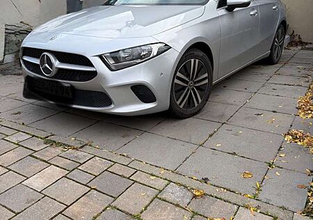 Mercedes-Benz A 180 (177.184)