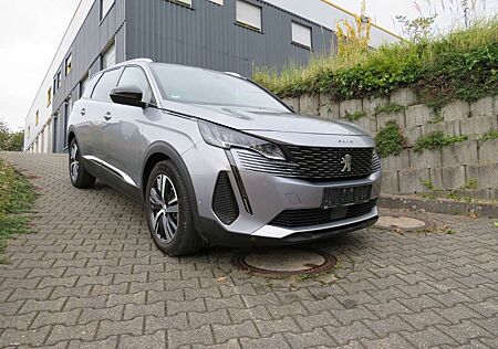 Peugeot 5008 Allure Pack*NAVI*KAM*7SITZER