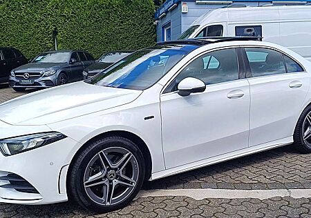 Mercedes-Benz A 250 e AMG-Klimaaut-Navi-Kamera-Leder-Panorama-ACC-18"