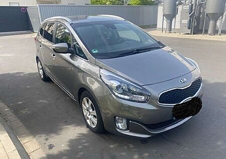 Kia Carens 1.7 CRDi Aut. Spirit