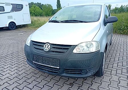 VW Fox Volkswagen 1,2-Sparsamer,Klima,Guter Zust.,TÜV/AU neu !!!