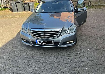 Mercedes-Benz E 350 CDI BlueEfficiency 4Matic (212.289)