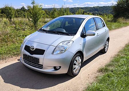 Toyota Yaris 1.3 VVT-i Multi Mode Team