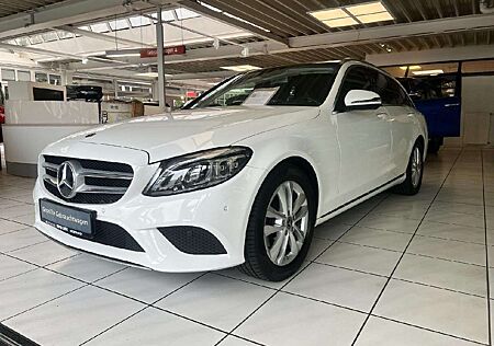 Mercedes-Benz C 200 C200d Avantgarde Burmester + Pano