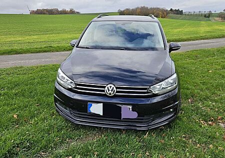 VW Touran Volkswagen 2.0 TDI SCR (BlueMotion Technology) Comfortline