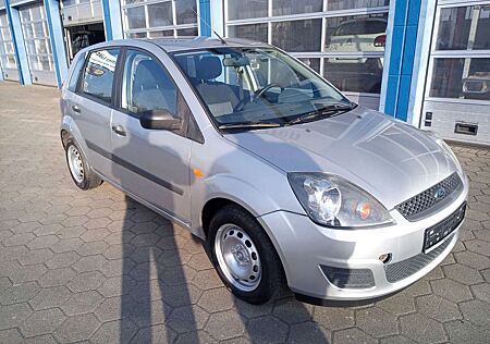 Ford Fiesta Ambiente/5 türig/HU neu