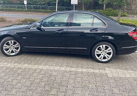 Mercedes-Benz C 200 220 CDI