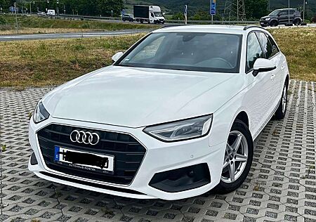 Audi A4 Avant 35 TDI S tronic