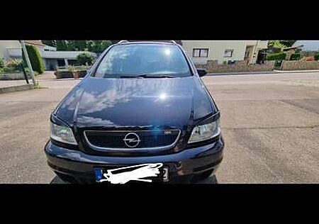 Opel Zafira OPC