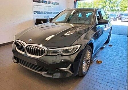 BMW 330 e Luxury Line HUD/Laser/ParkAs+/AHK/SportSitz