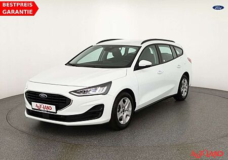 Ford Focus gebraucht kaufen Ford Focus 1.5 EcoBlue C&C LED Navi Winterpaket DAB