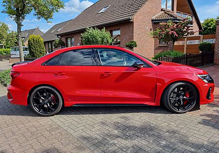 Audi RS3 Limousine Pano Leder Garantie 10/28 HeadUp 280 kmh
