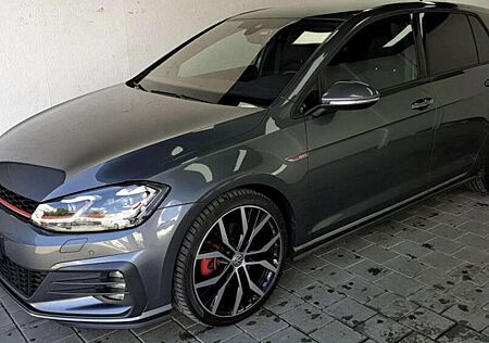 VW Golf GTI Volkswagen (BlueMotion Technology) DSG