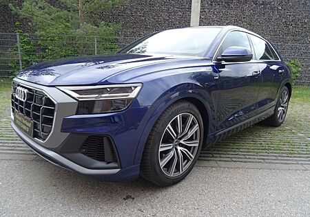 Audi Q8 55 TFSI e quattro -S-LineSport/Plus-Plug in Hybrid