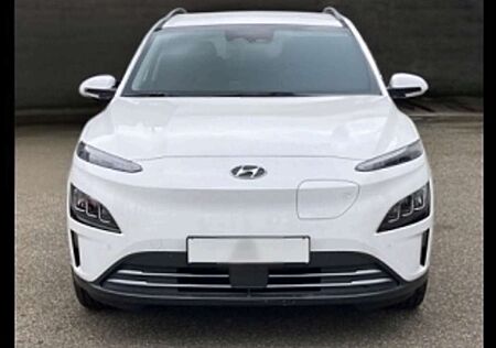 Hyundai Kona EV Trend