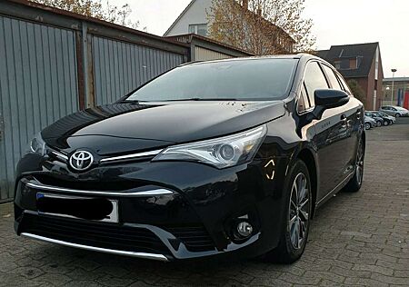 Toyota Avensis Combi Touring Sports 1.8 Edition S+