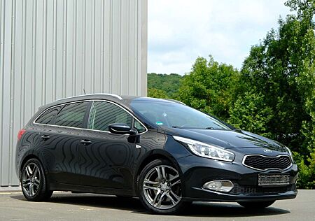 Kia Others Ceed Sportswagon 1,6CRDI Dream Team/Navi/R.Kam.
