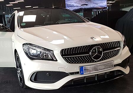 Mercedes-Benz CLA 180 7G-DCT Peak Edition