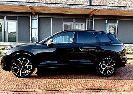 VW Touareg Volkswagen 3 Facelift,R-Line,Blackstyle,voll,NP=114895€,