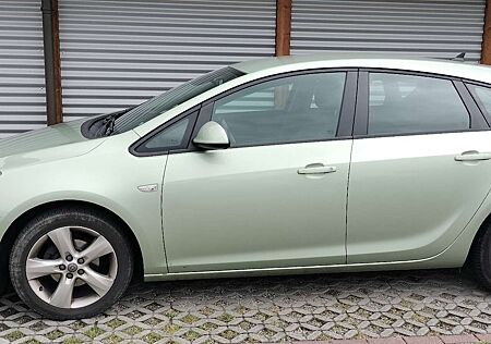 Opel Astra 1.4 LPG Turbo Sports Tourer ecoFLEX Selection